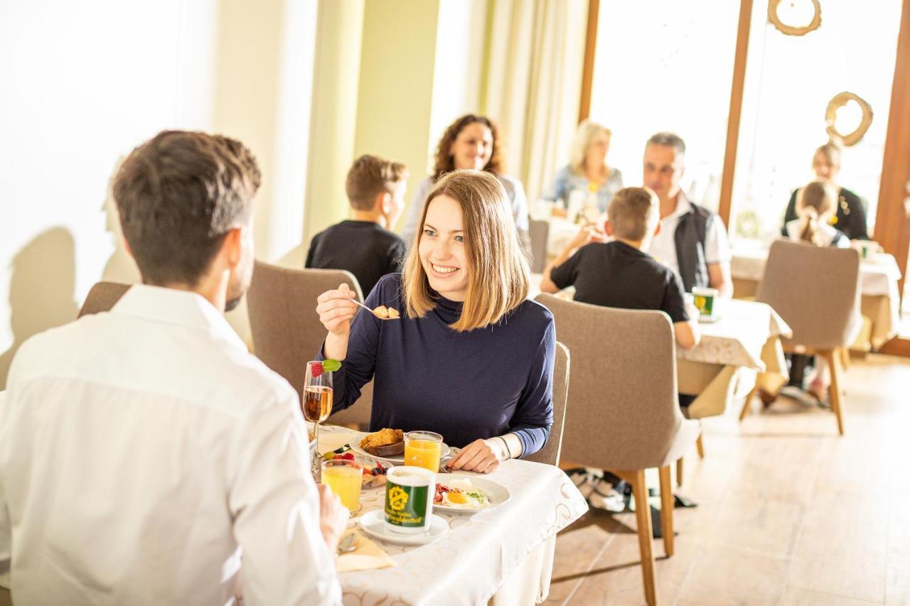 Hotel Moenichwalderhof Monichwald Экстерьер фото